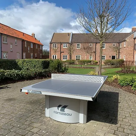 Seashell Cove At The Bay Filey, Sleeps 4-6, 2 Dogs Welcome For Free Tatil Evi