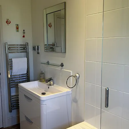 Seashell Cove, The Bay, 2 Bedrooms With Ensuites, Parking For 2 Cars, 2 Dogs Welcome